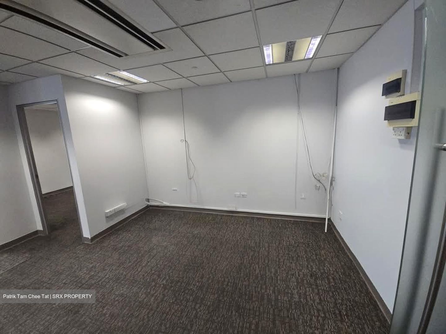 Tan Chong Tower (D7), Office #572985641